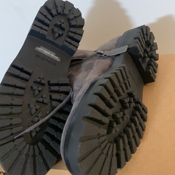 NWT! VINCE women’s Cabria lug lace up water repellent boots - Picture 9 of 9